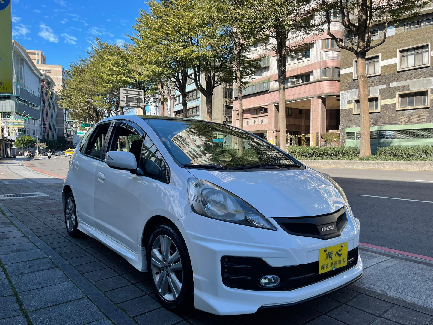 Honda Fit  (VTI-S) 2011年