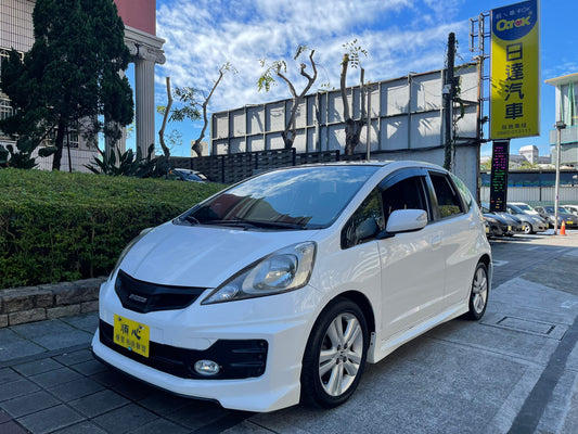 Honda Fit  (VTI-S) 2011年