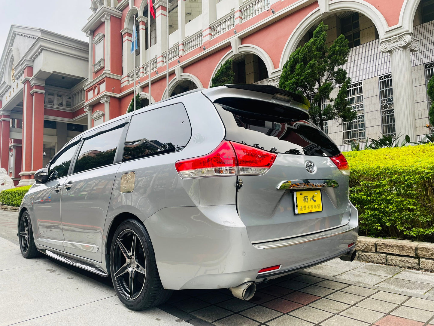 Toyota Sienna 2011款 手自排 3.5L